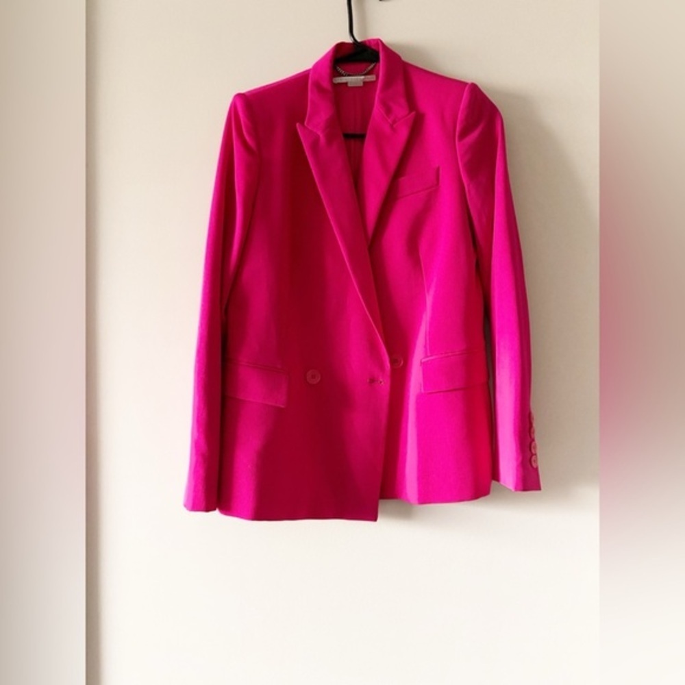 Stella Mccartney's hot dahlia pink blazer is elegant chic - Picture 7 of 7